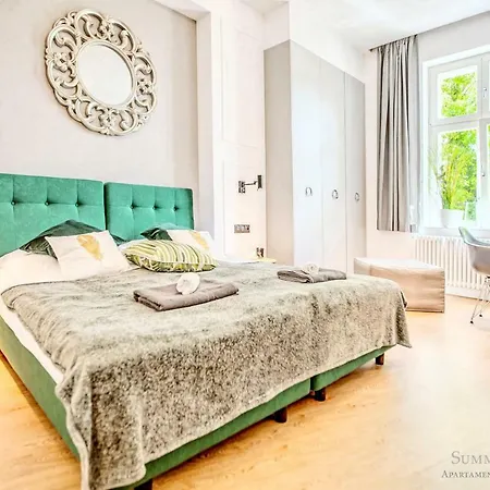 Summerwinter - 2 Luxury Wonder & Heaven Apartaments, 100M M Cassino - 2 Or 3 Bedrooms & Sofa, Parking-3